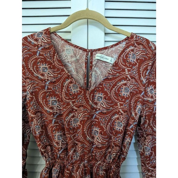 Abercrombie and Fitch Boho Paisley Romper Size Small - Picture 2 of 4